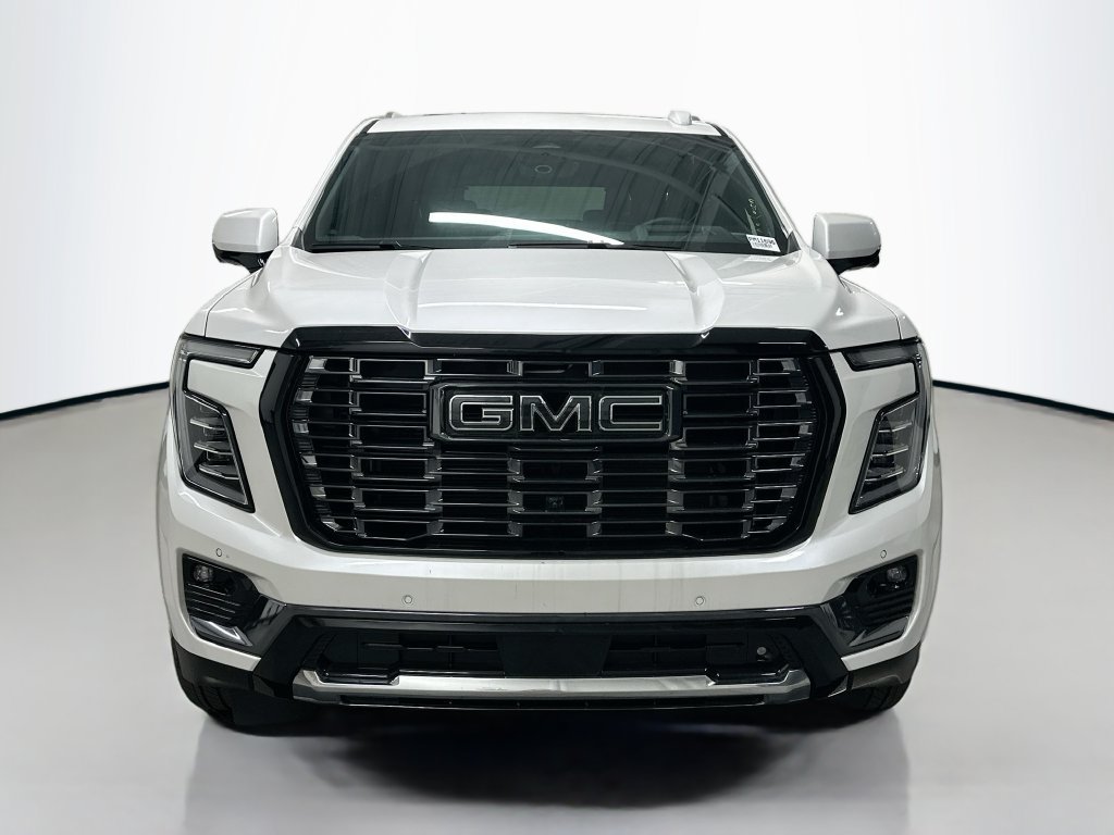Used 2025 GMC Yukon XL Denali Ultimate AWD/4WD image 6