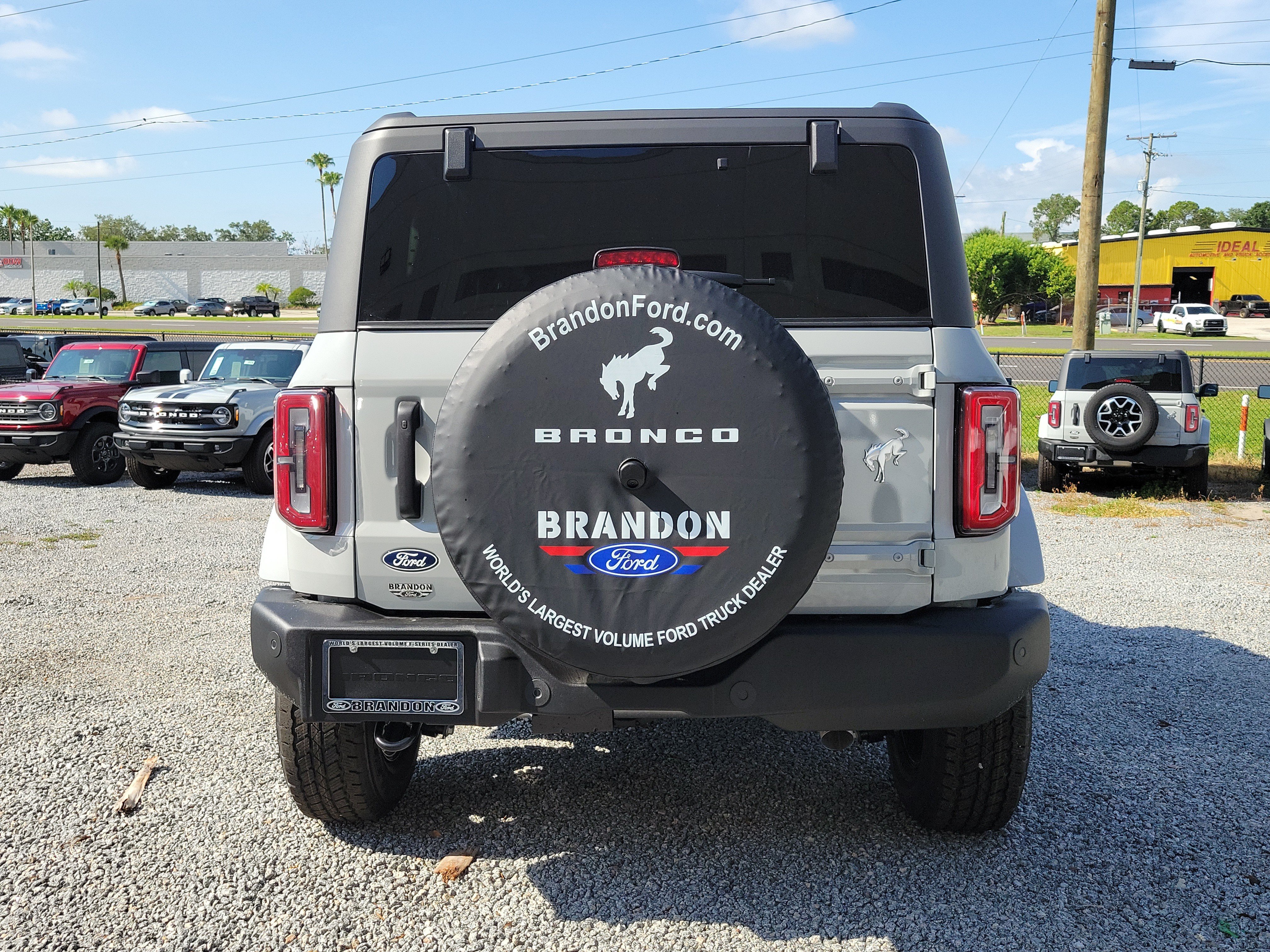 New 2026 Ford Bronco Outer Banks AWD/4WD image 9