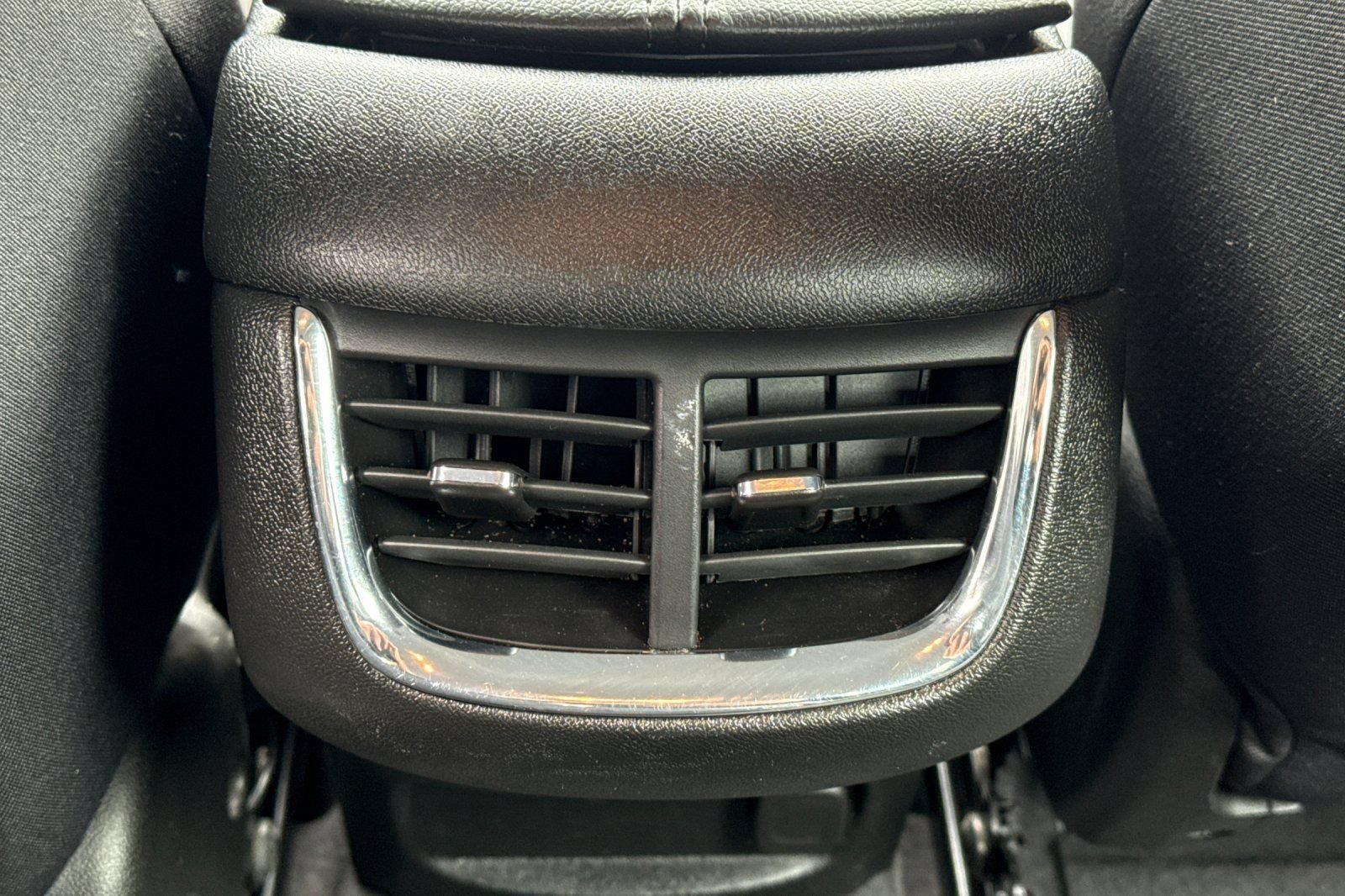 Used 2023 Chevrolet Malibu LT FWD image 20
