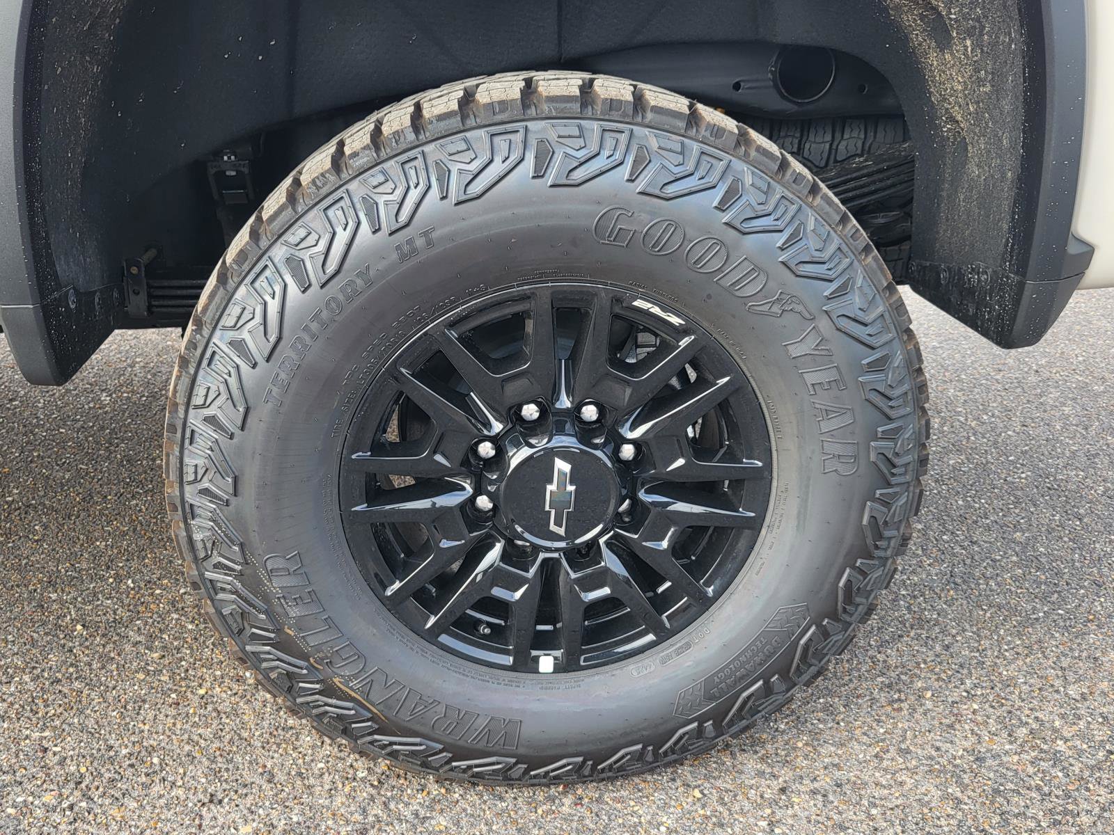New 2026 Chevrolet Silverado 2500 ZR2 AWD/4WD image 19