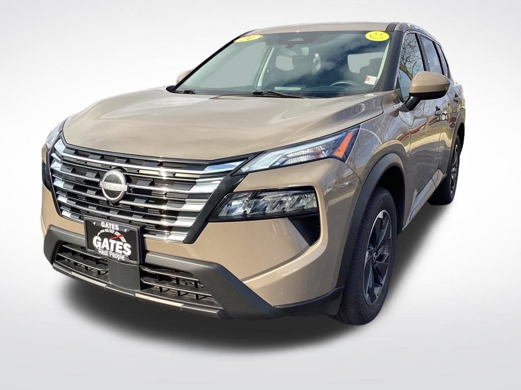 Used 2024 Nissan Rogue SV image 5