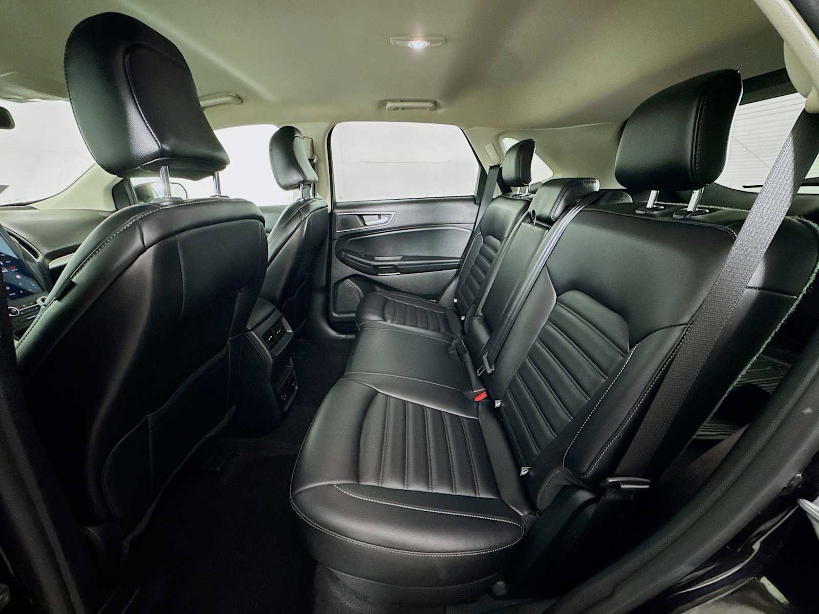 Used 2022 Ford Edge SEL w/ Convenience Package image 38