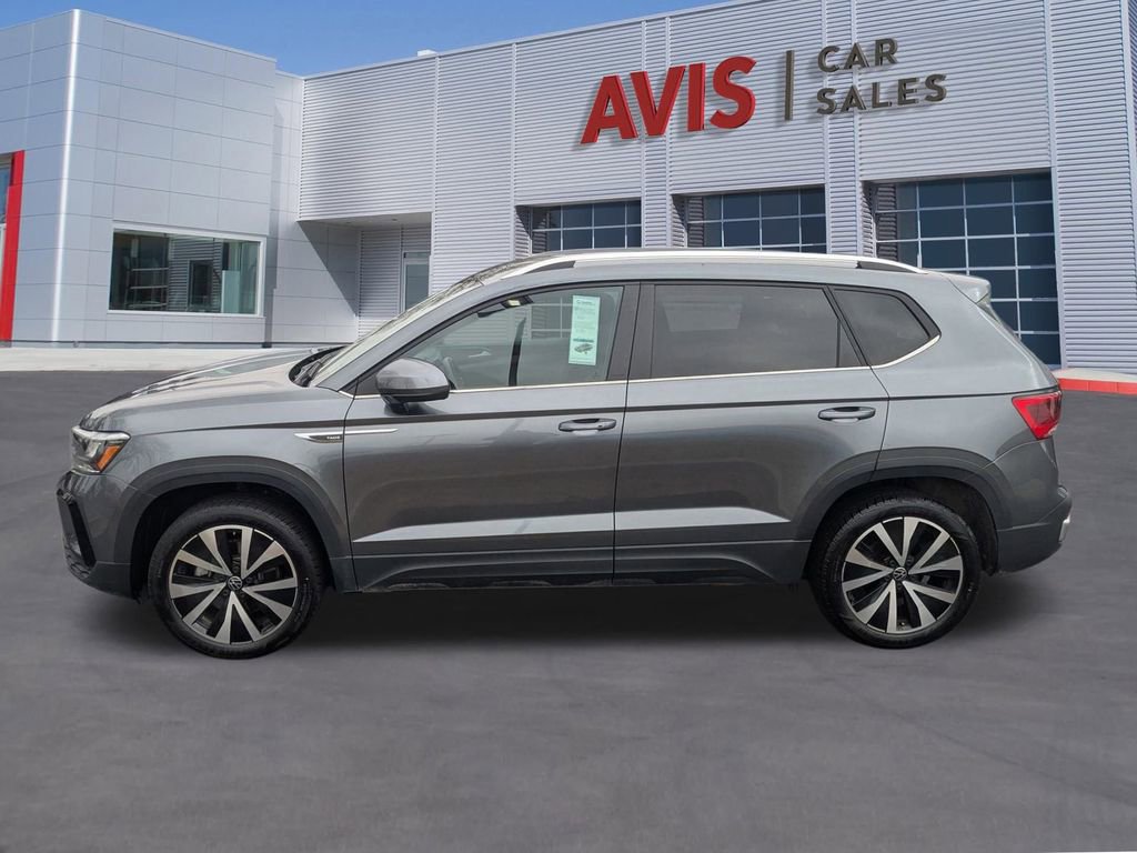 Used 2024 Volkswagen Taos SE image 10