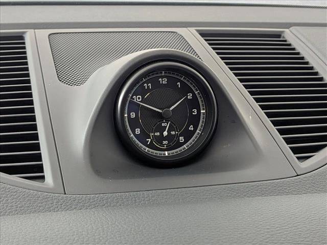 Certified 2025 Porsche Macan Turbo image 28