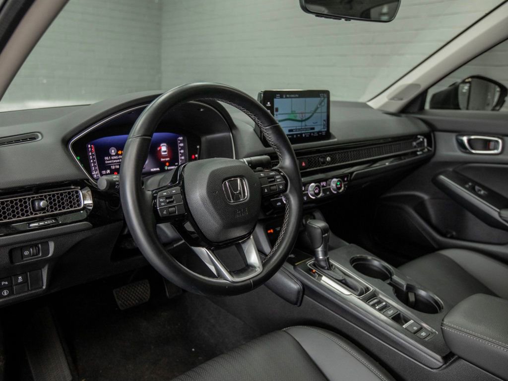 Used 2022 Honda Civic Touring image 17