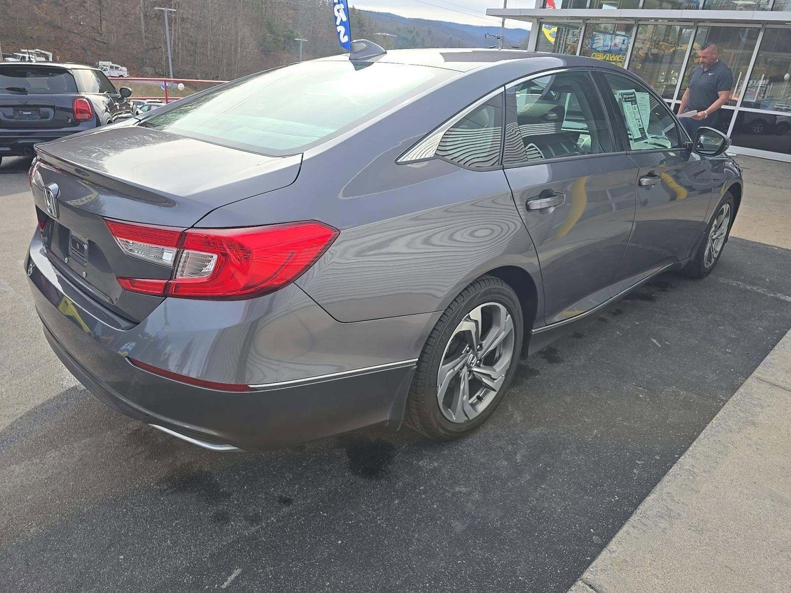 Used 2018 Honda Accord EX-L image 3