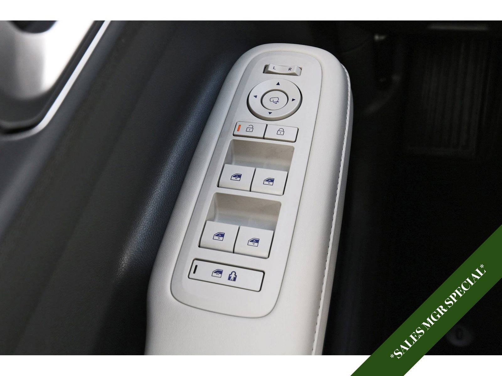 Used 2024 Hyundai Santa Fe Calligraphy image 23