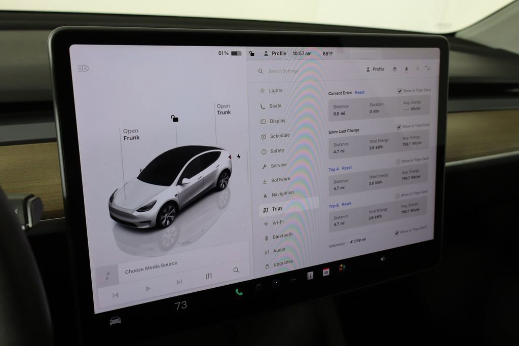 Used 2023 Tesla Model Y Long Range AWD/4WD image 32