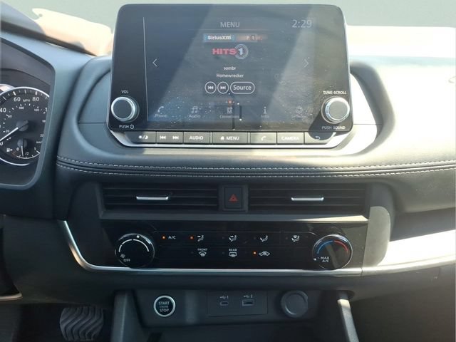 Used 2023 Nissan Rogue S AWD/4WD image 18