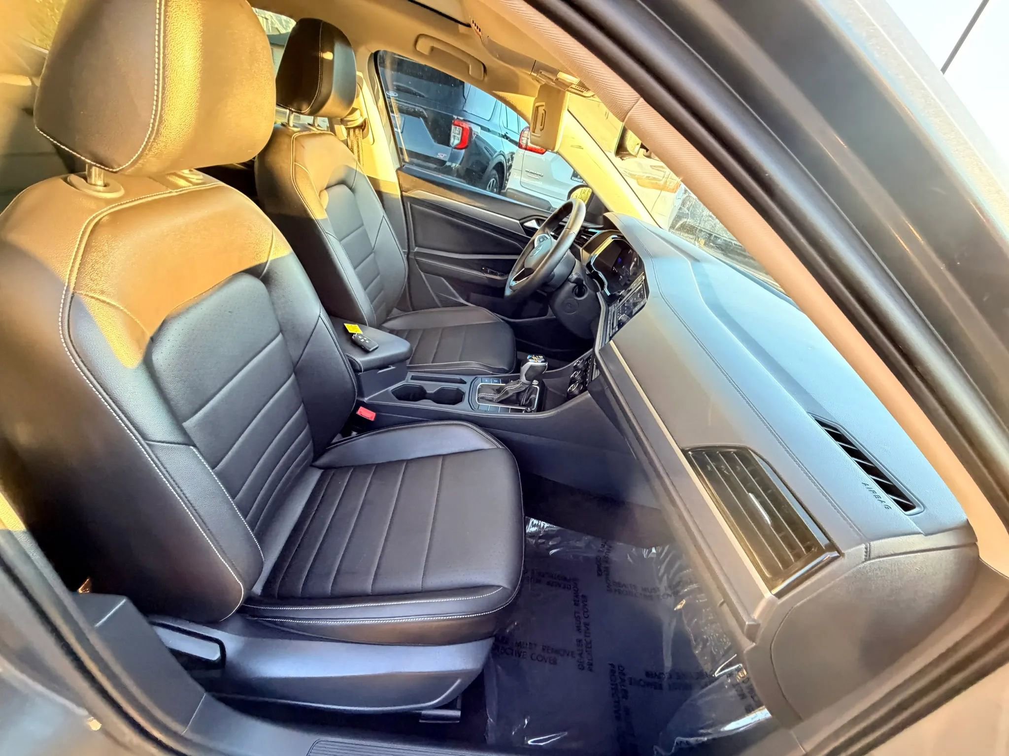 Used 2023 Volkswagen Jetta SE image 27