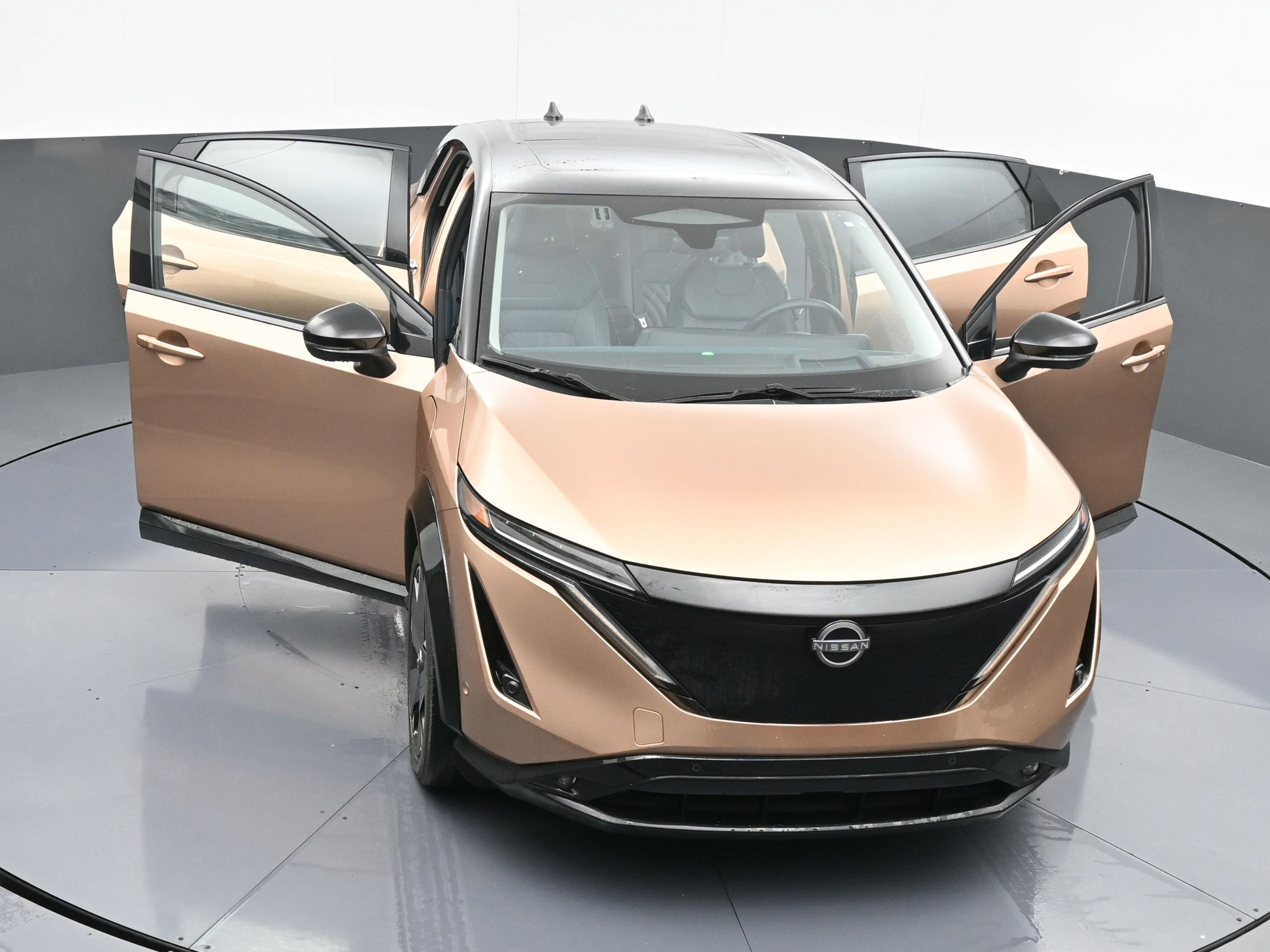 Used 2023 Nissan Ariya image 38