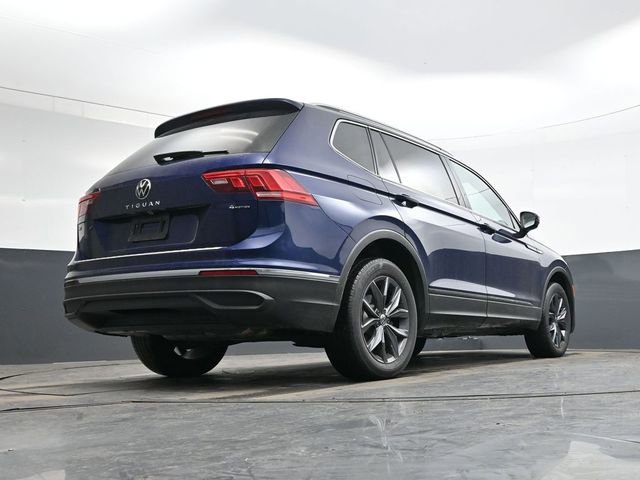 Used 2022 Volkswagen Tiguan SE image 29