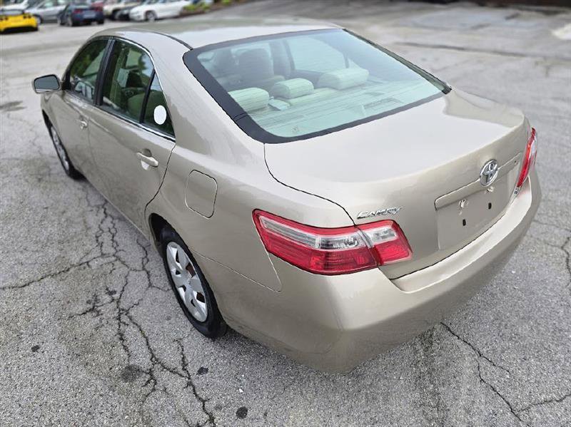 Used 2007 Toyota Camry XLE FWD image 6