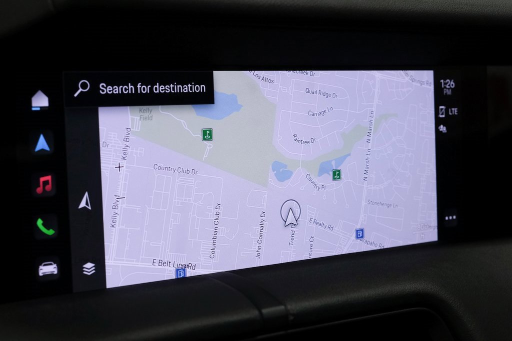 Used 2022 Porsche Taycan image 29