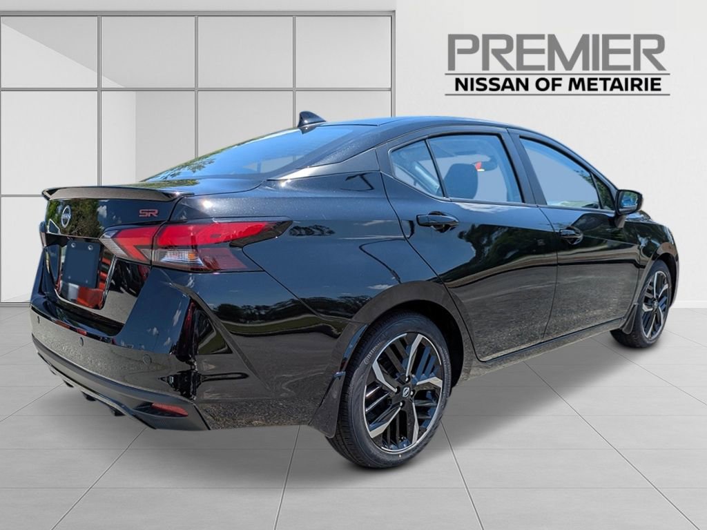 New 2025 Nissan Versa SR w/ Trunk Package image 5