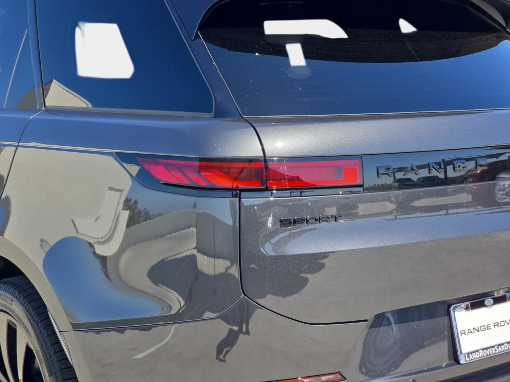 New 2027 Land Rover Range Rover Sport Dynamic SE AWD/4WD image 35