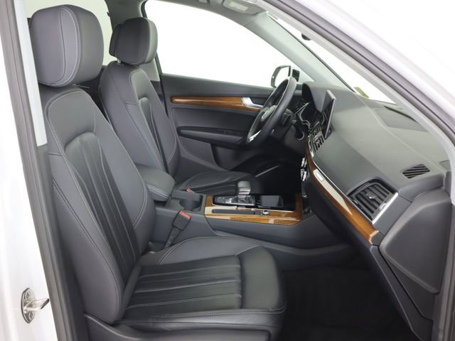 Certified 2023 Audi Q5 2.0T Premium w/ Convenience Package image 13