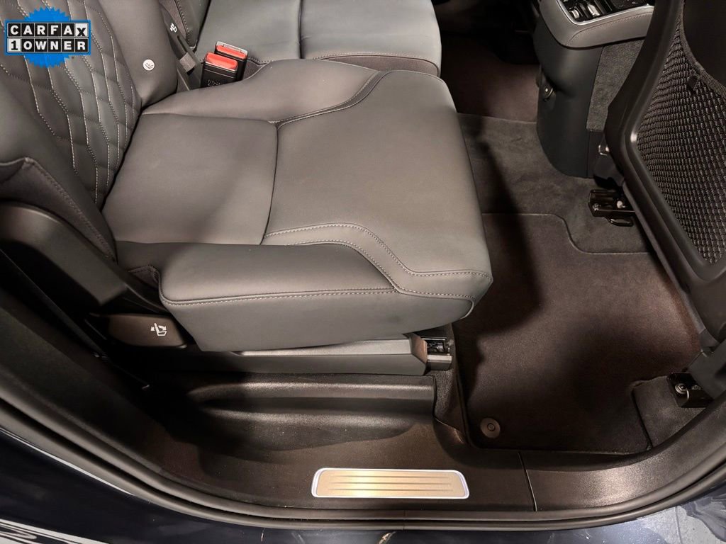 Certified 2025 Volvo XC90 B5 Plus image 23