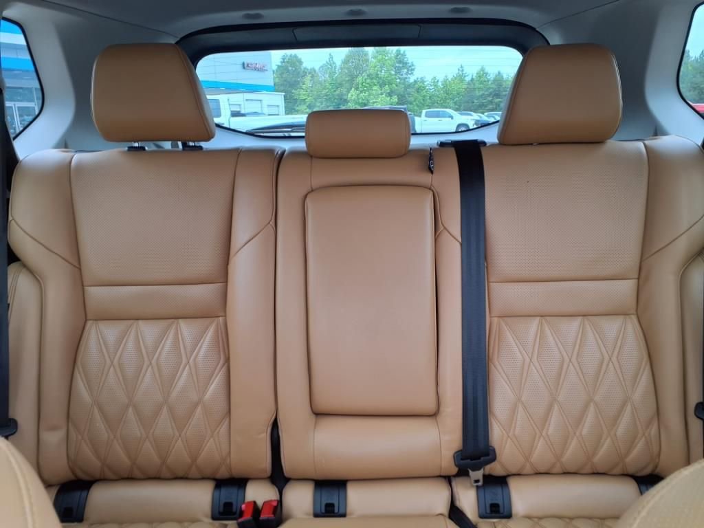 Used 2021 Nissan Rogue Platinum image 14