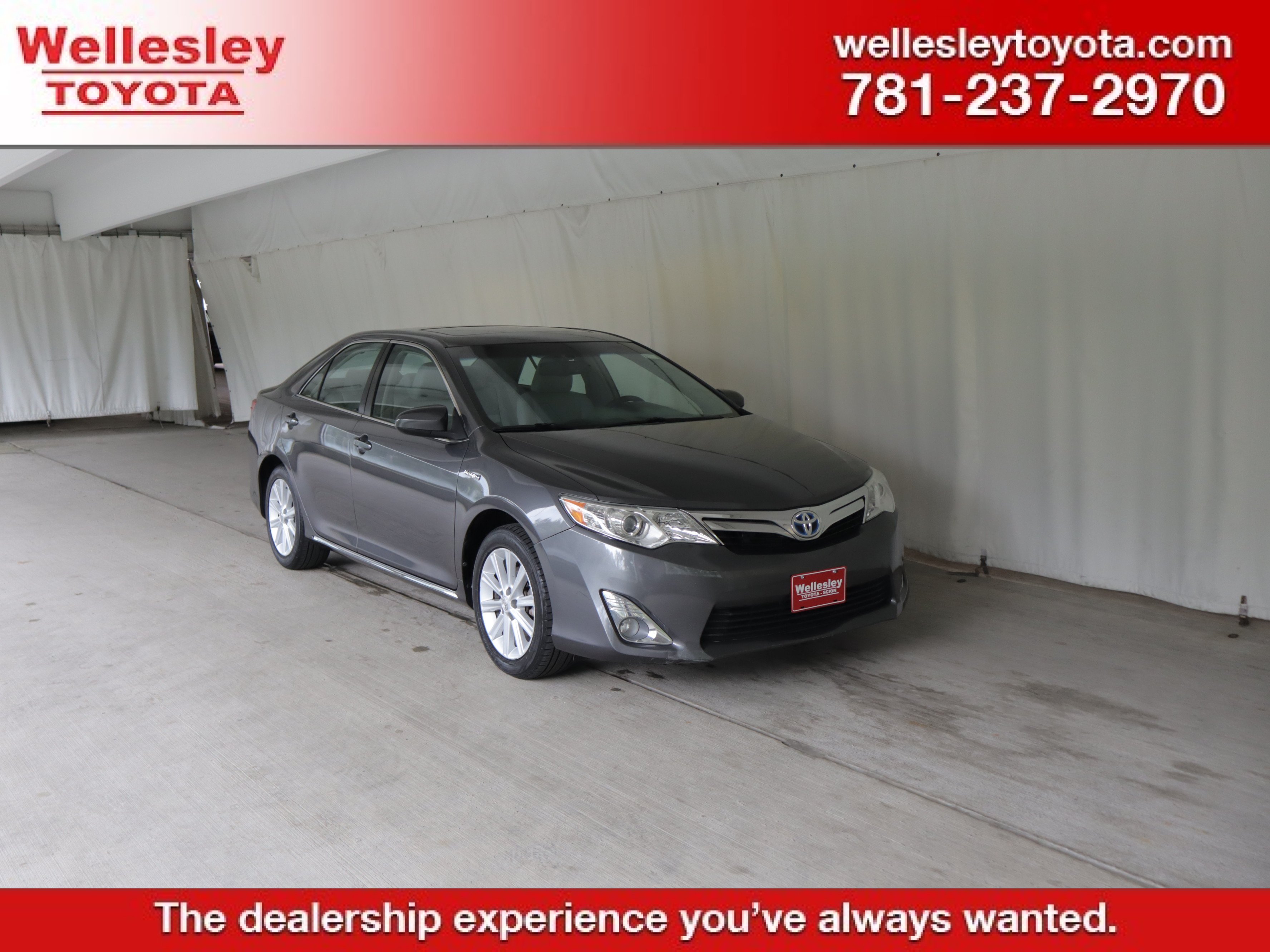 Used 2014 Toyota Camry XLE w/ Moonroof Package