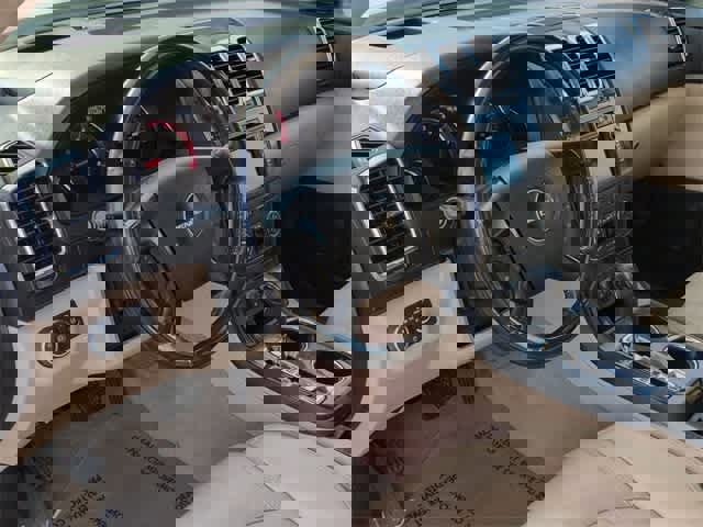 Used 2012 GMC Acadia Denali image 10