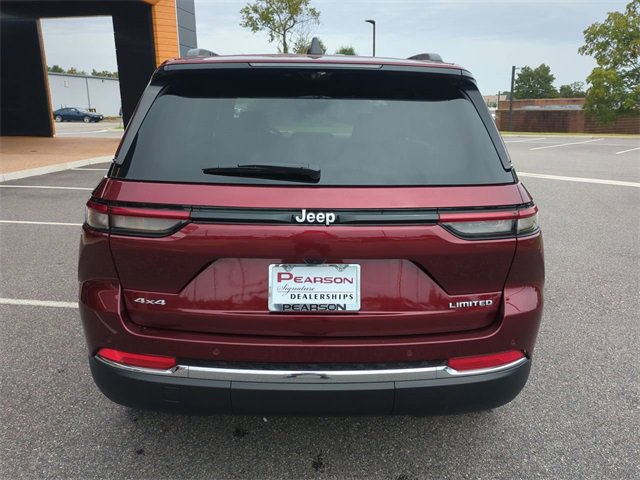 New 2025 Jeep Grand Cherokee Limited w/ Luxury Tech Group II image 5