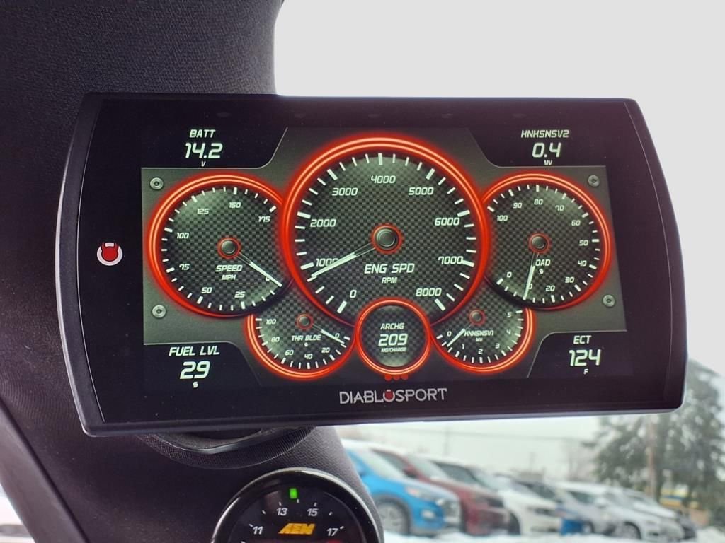 Used 2016 Dodge Challenger R/T Scat Pack w/ Leather Interior Group image 15