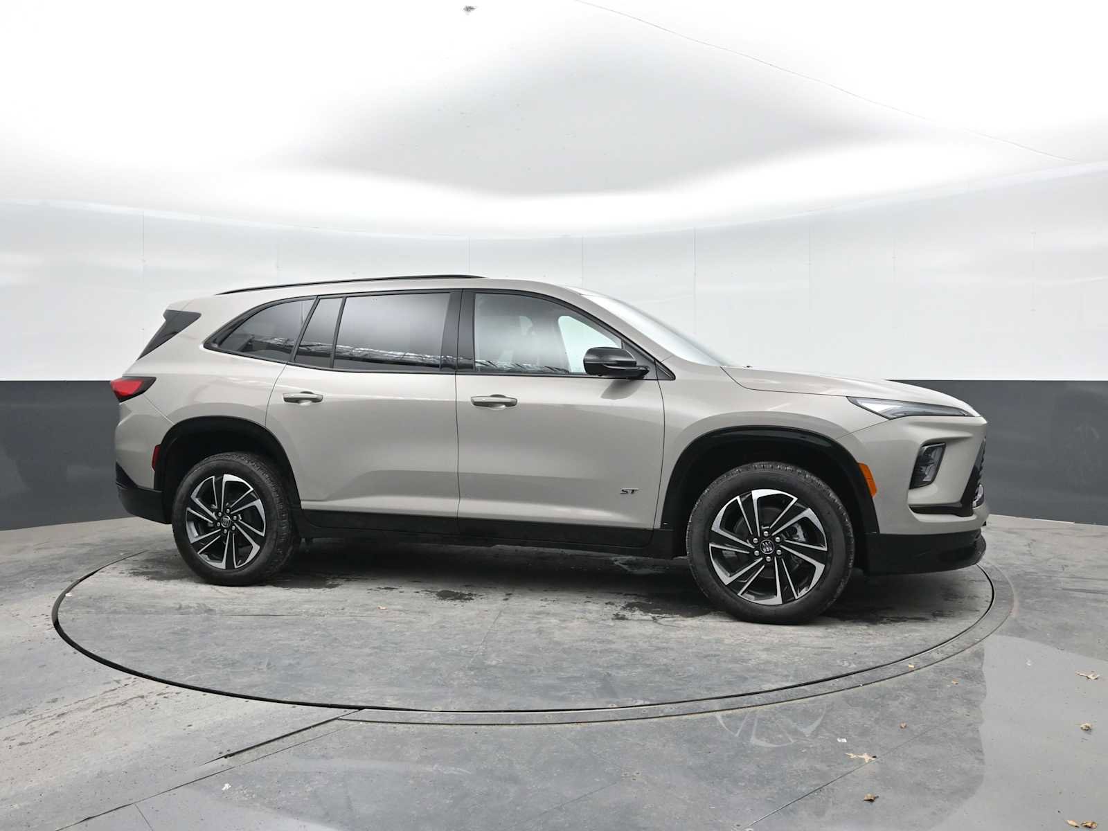 New 2026 Buick Enclave Sport Touring w/ Power Package image 7