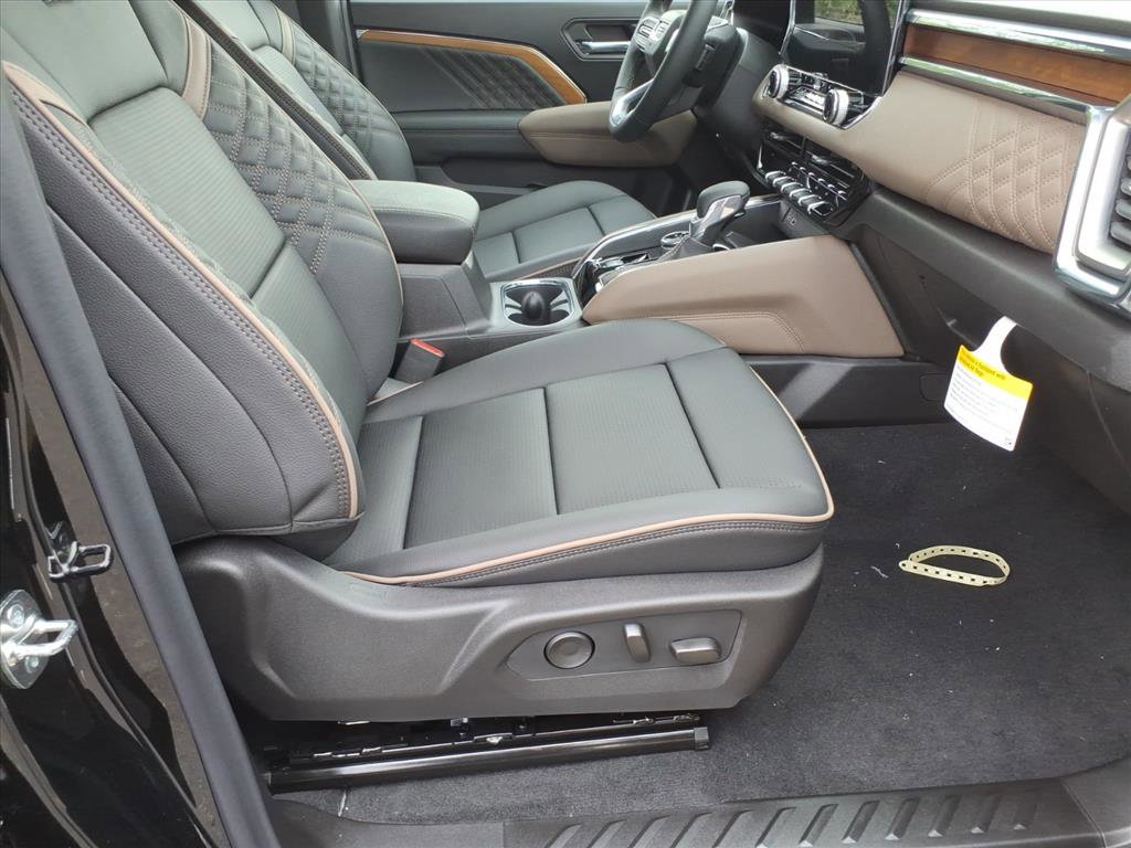 New 2026 GMC Canyon Denali image 8