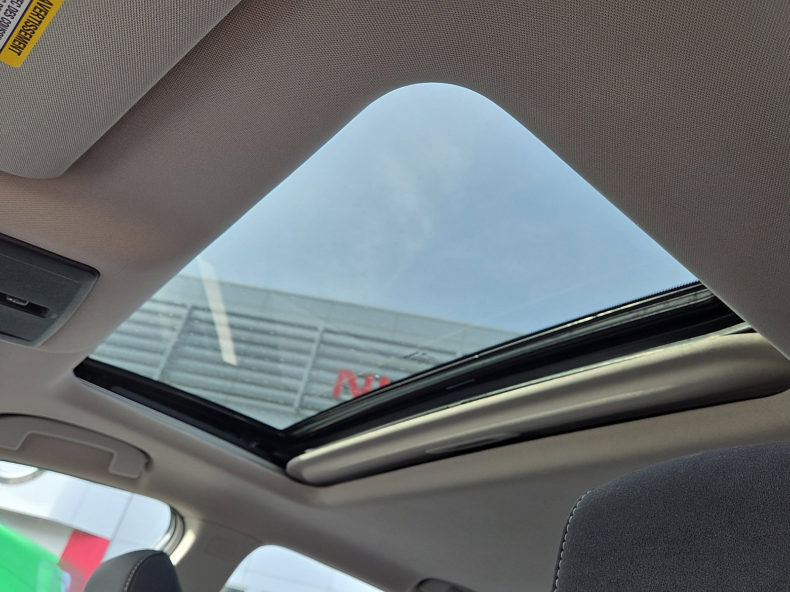 Used 2022 Nissan Altima 2.5 SV w/ SV Premium Package image 15