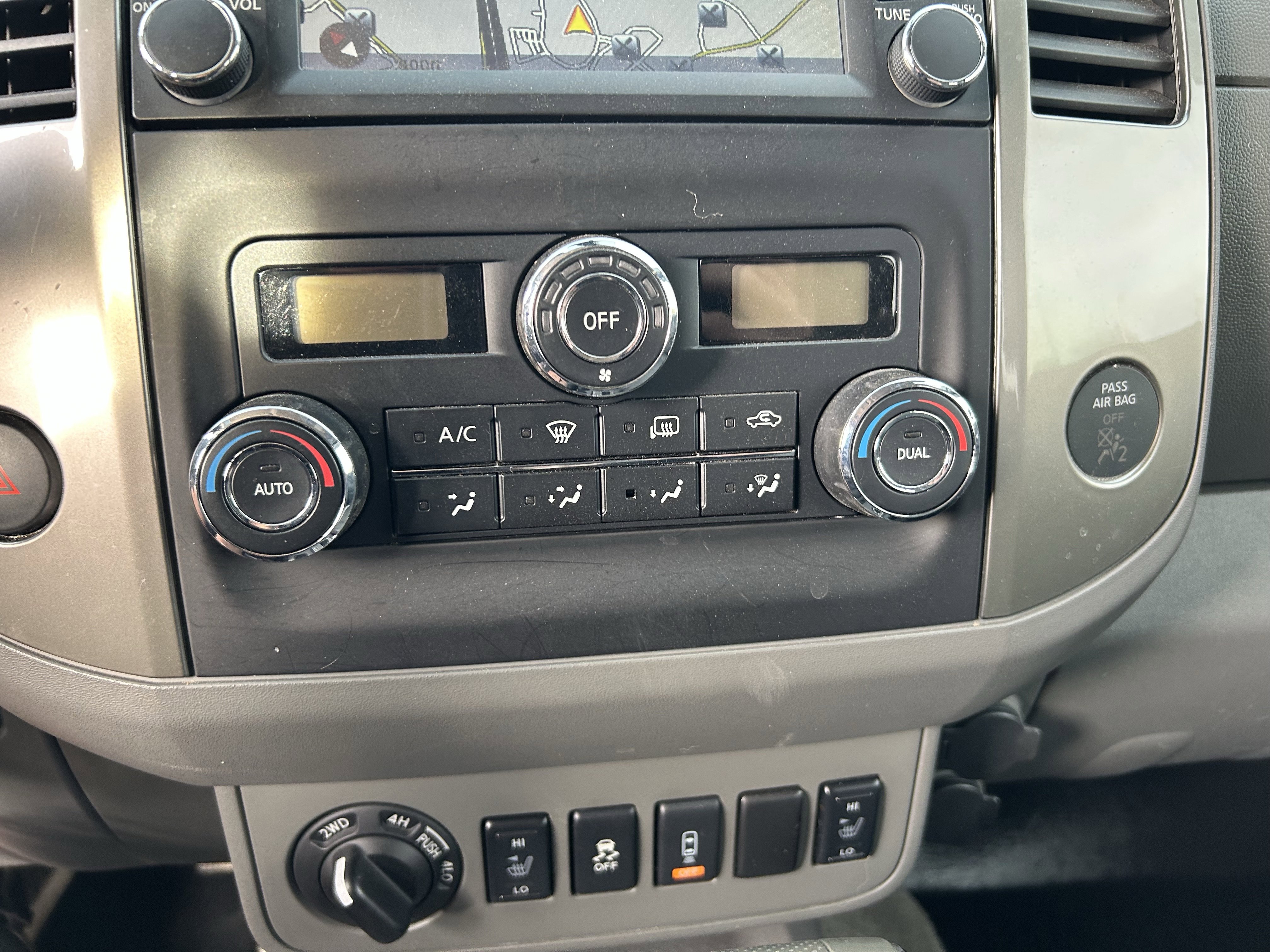 Used 2016 Nissan Frontier SL image 14