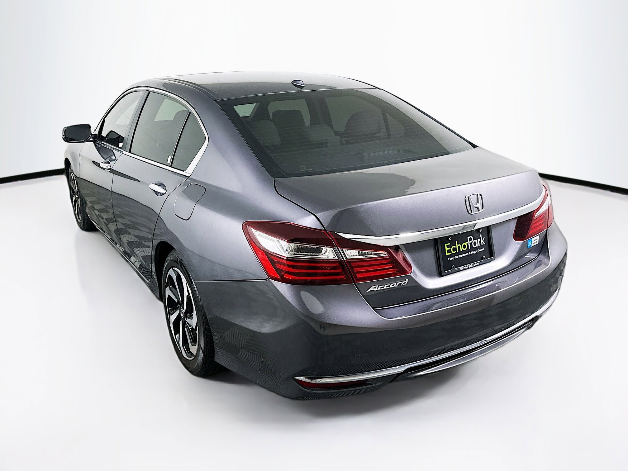 Used 2017 Honda Accord EX-L image 5