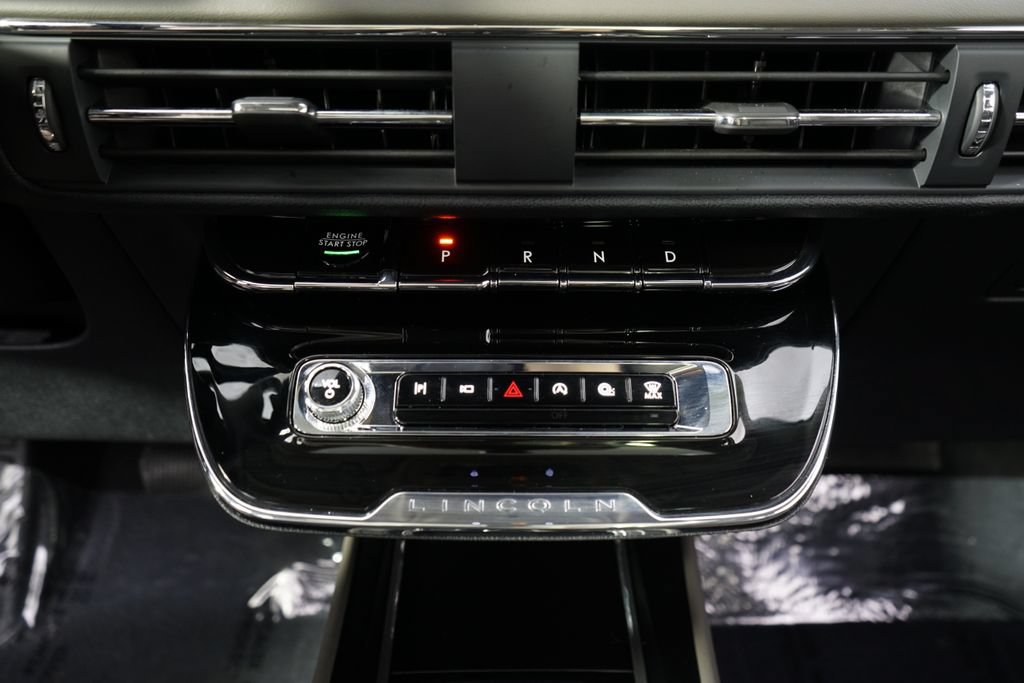 New 2026 Lincoln Corsair Reserve w/ Jet Appearance Package AWD/4WD image 31