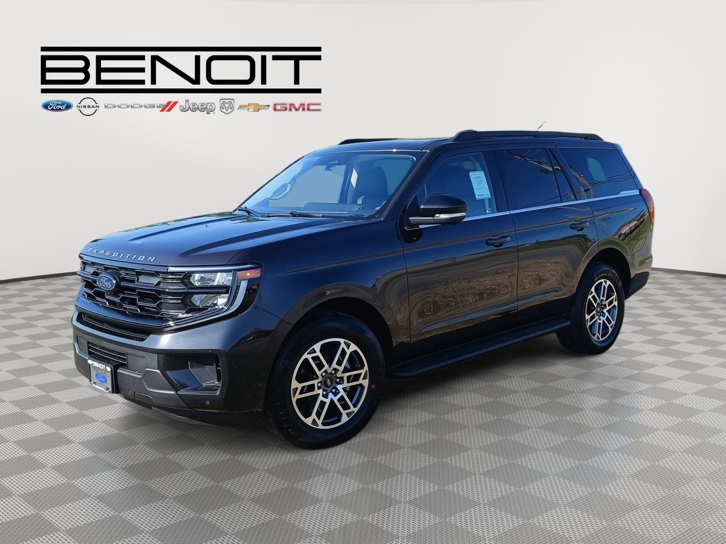 New 2025 Ford Expedition Active image 1