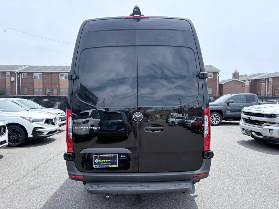 Used 2019 Mercedes-Benz Sprinter 1500 image 11