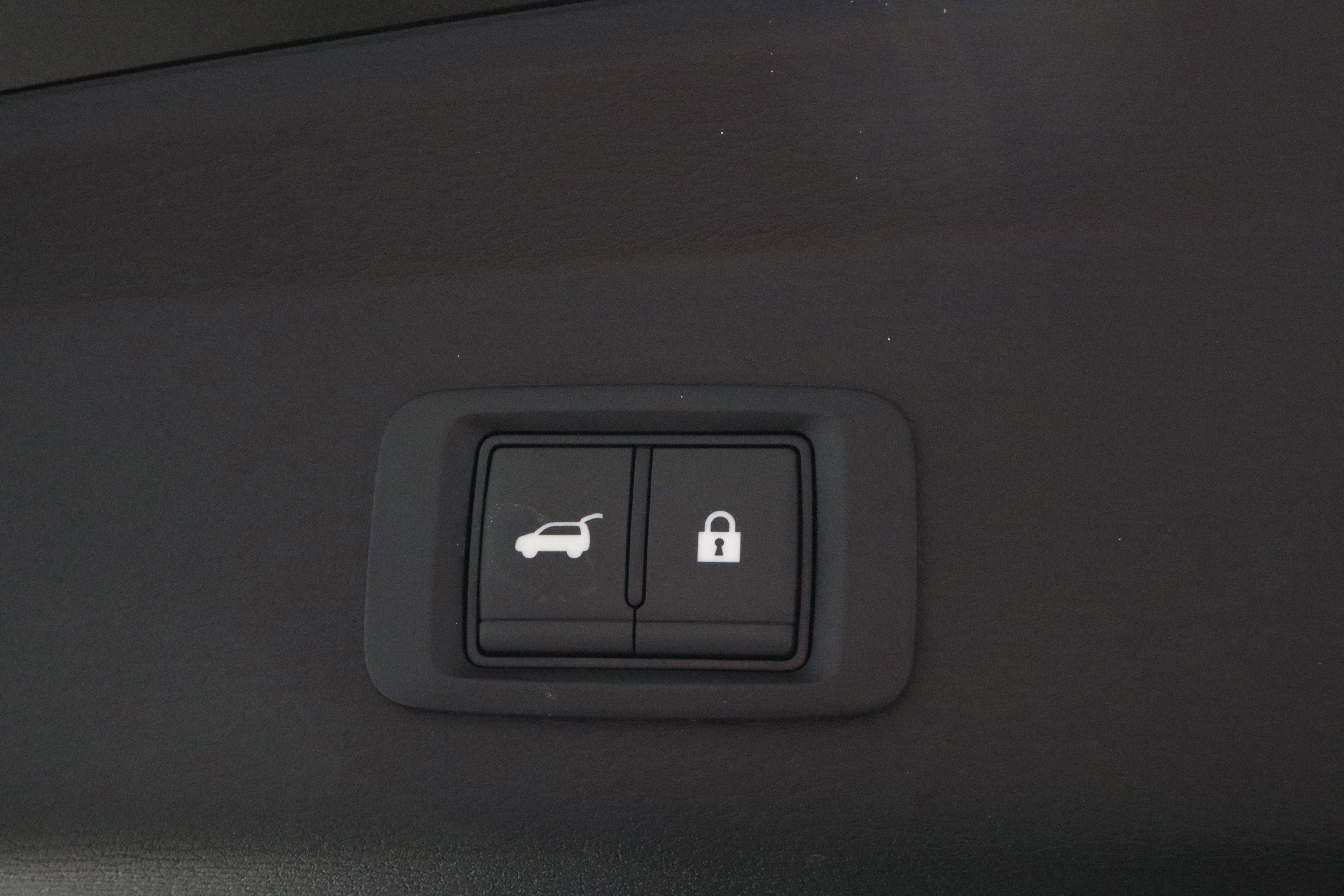 New 2026 Mitsubishi Outlander SEL image 13