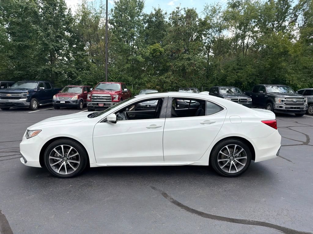 Used 2018 Acura TLX w/ Technology Package FWD image 4