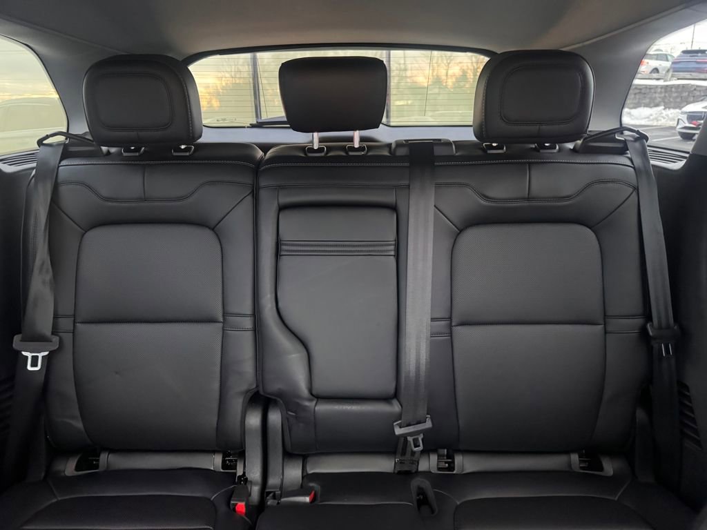 Certified 2022 Lincoln Corsair AWD w/ Equipment Group 101A image 18