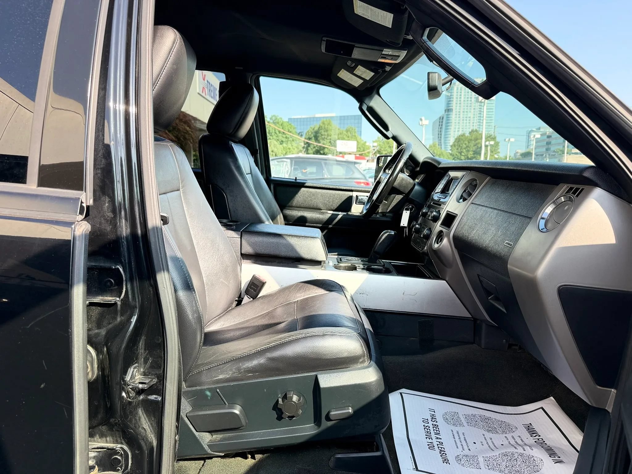 Used 2016 Ford Expedition EL XLT w/ Equipment Group 201A AWD/4WD image 34