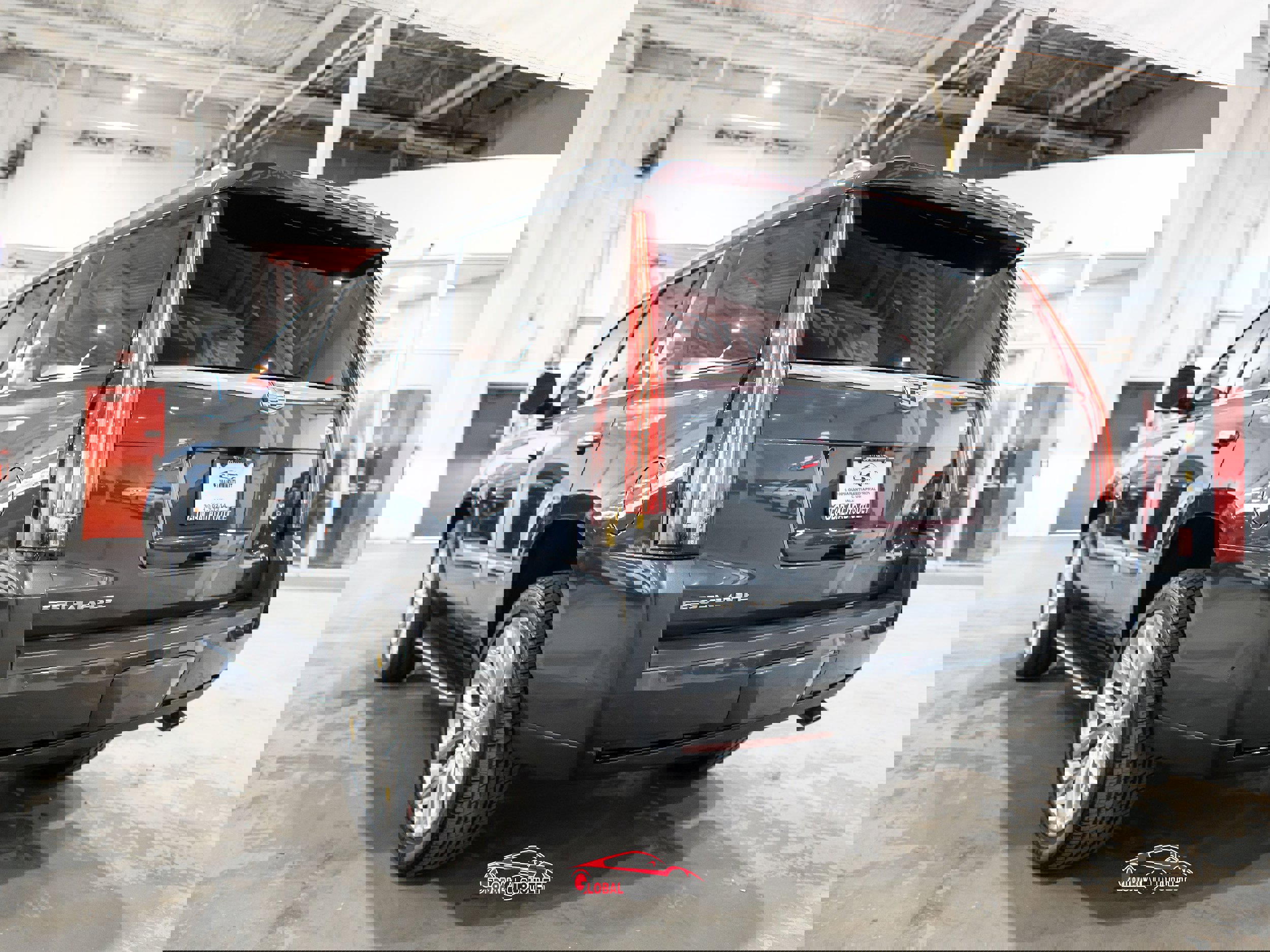 Used 2020 Cadillac Escalade Luxury AWD/4WD image 5