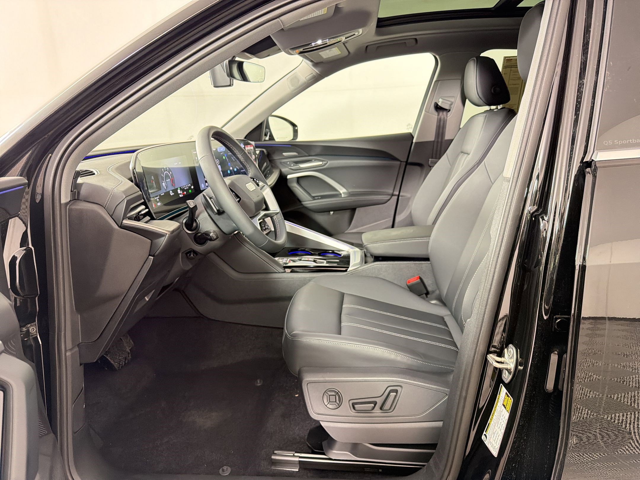 New 2026 Audi Q5 Premium Plus AWD/4WD image 5