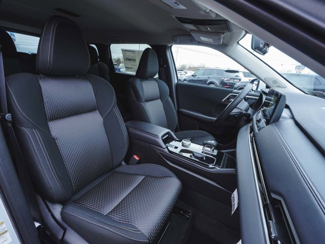 New 2026 Mitsubishi Outlander ES image 42