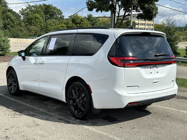 Used 2026 Chrysler Pacifica Select w/ S Appearance Package AWD/4WD image 32