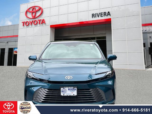 Used 2026 Toyota Camry XLE w/ Premium Plus Package AWD/4WD image 2