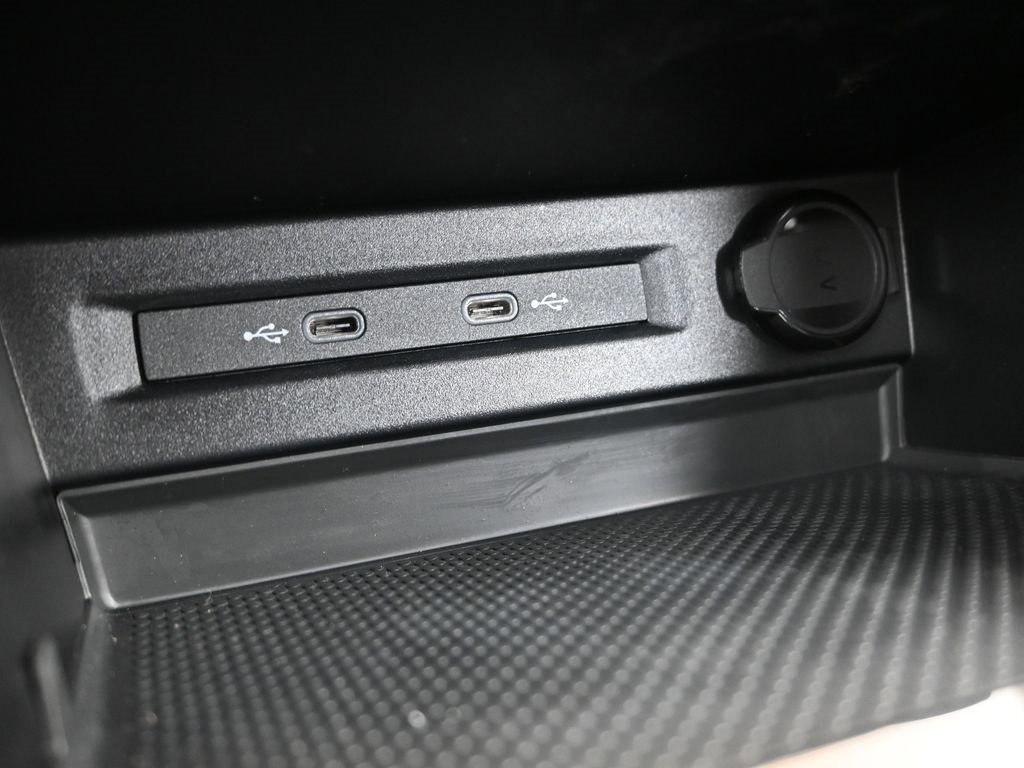 New 2025 Volkswagen Taos S image 36