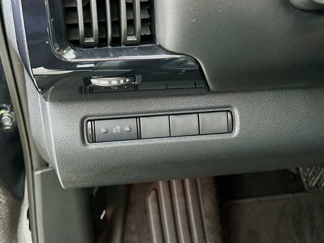 Certified 2023 Nissan Pathfinder S image 11