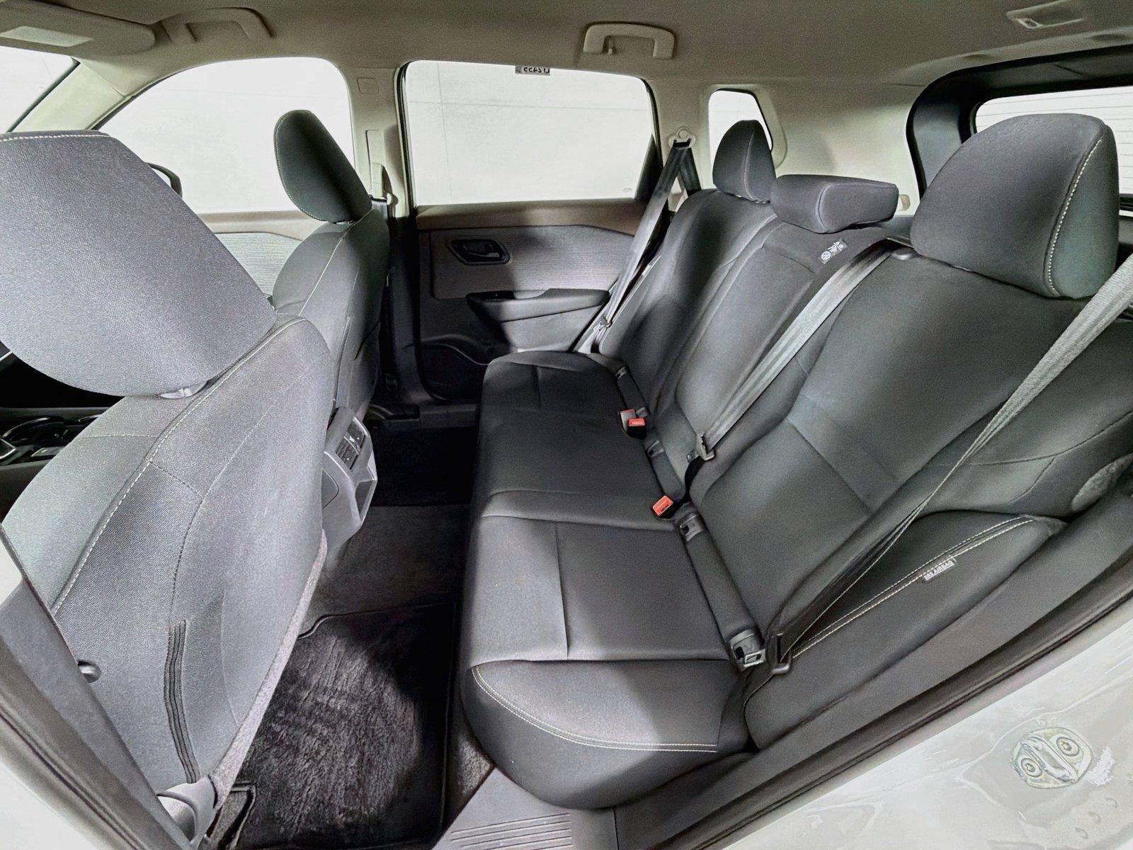 Used 2023 Nissan Rogue S AWD/4WD image 25