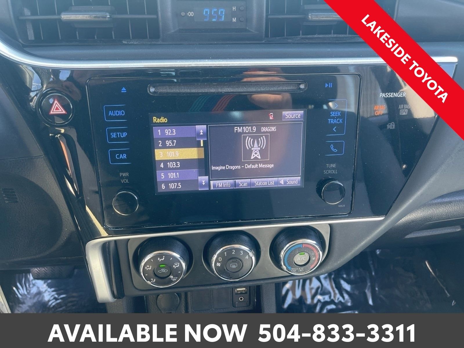 Used 2017 Toyota Corolla L image 30