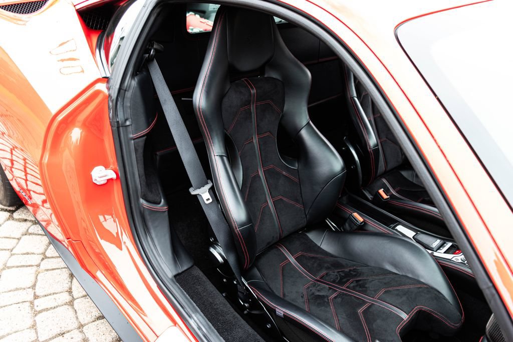 Used 2015 Ferrari 458 Italia Coupe RWD image 55