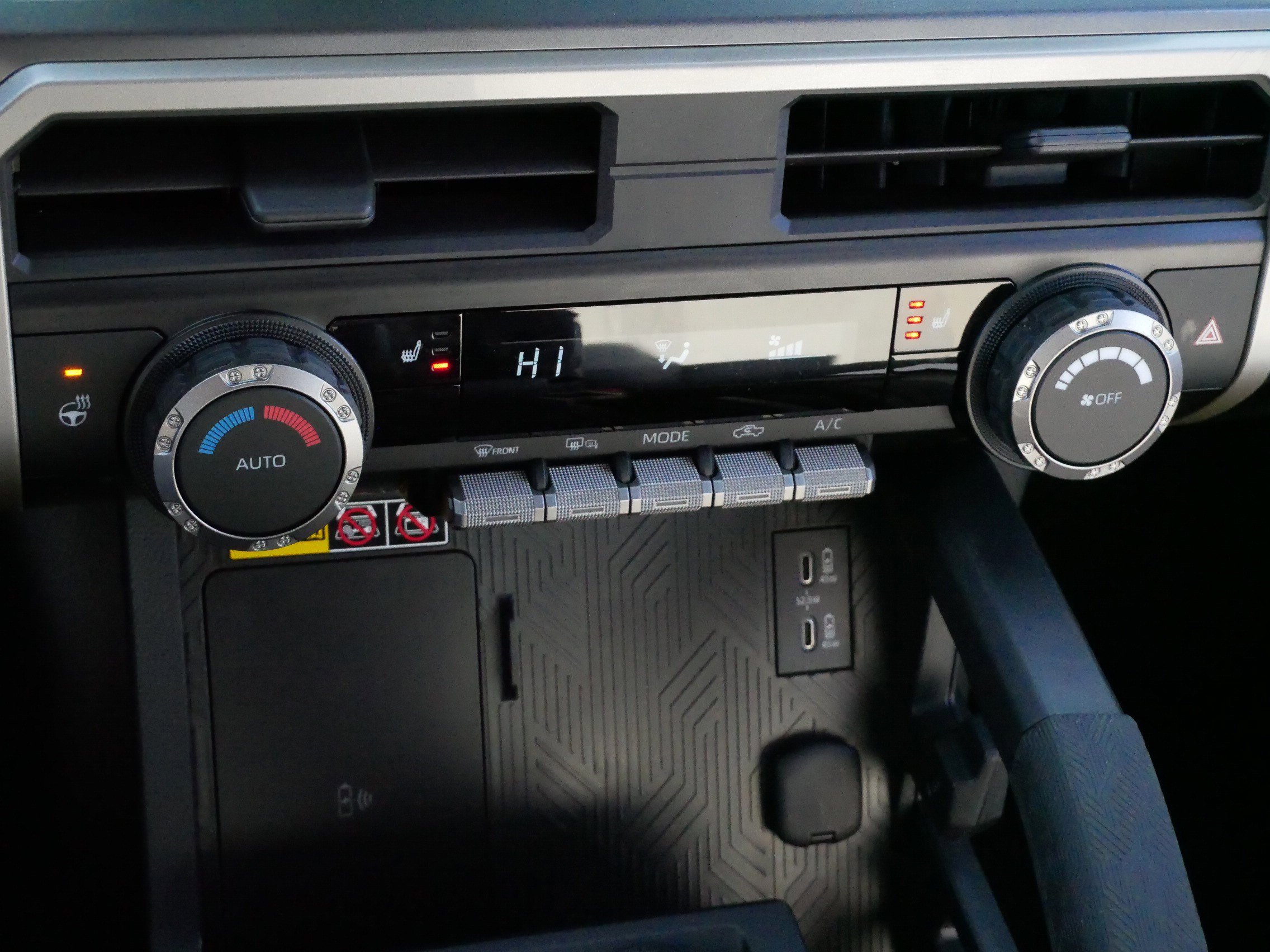 Certified 2026 Toyota Tacoma SR5 AWD/4WD image 23
